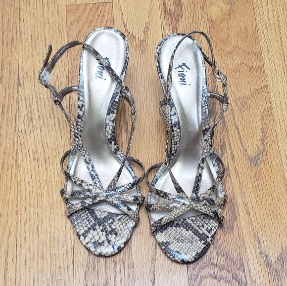 Fioni Snake Skin Heels - Picture 1 of 4